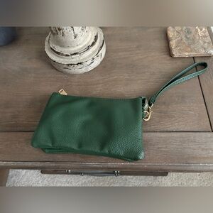 Elegant Green Leather Wristlet